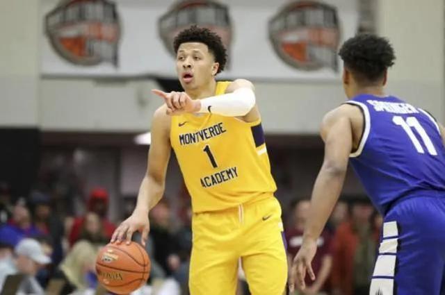 而女方的身 而女方的身