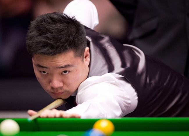 双探花低迷绿军负猛龙 利拉德30分雄鹿胜魔术